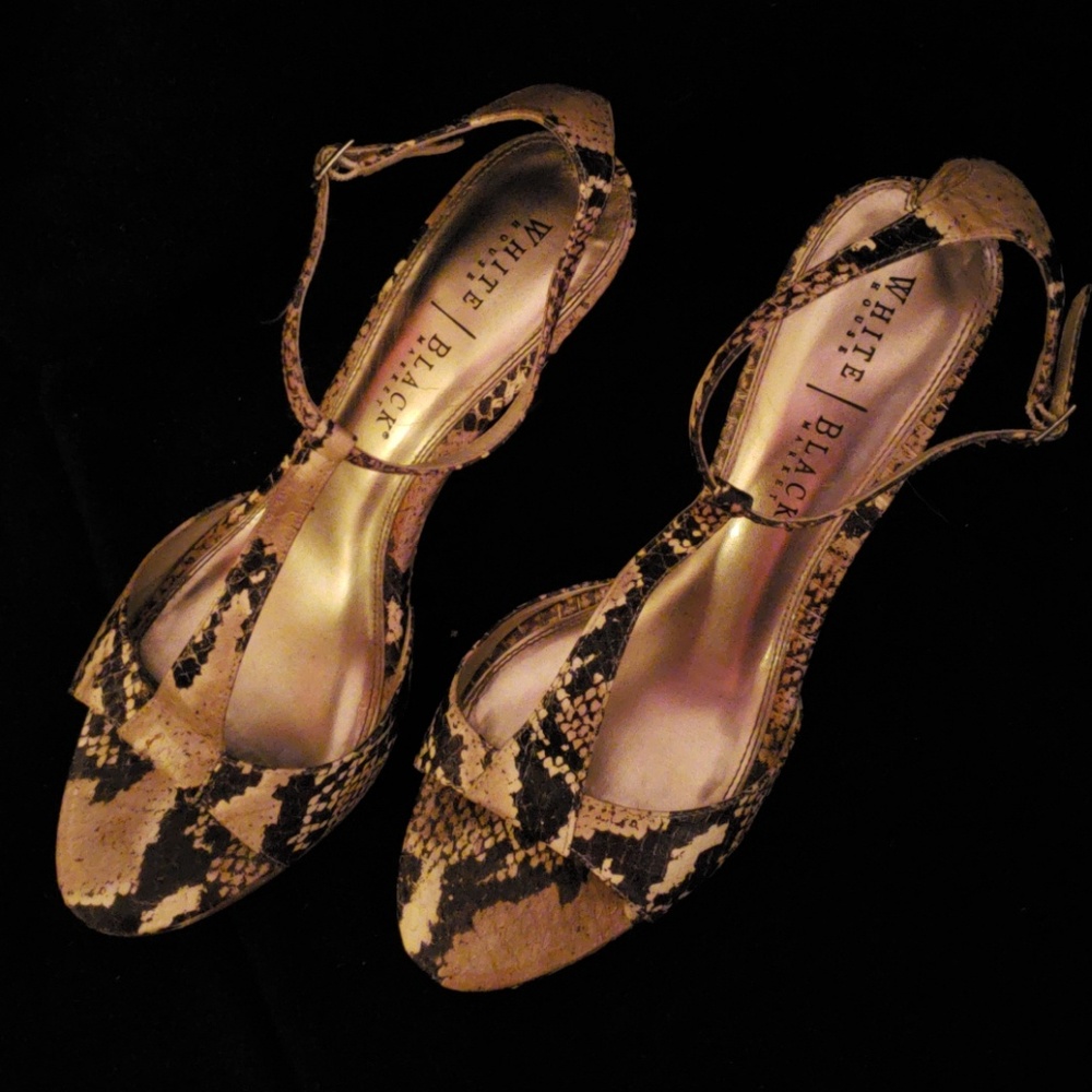 White House-Black Market Sandals